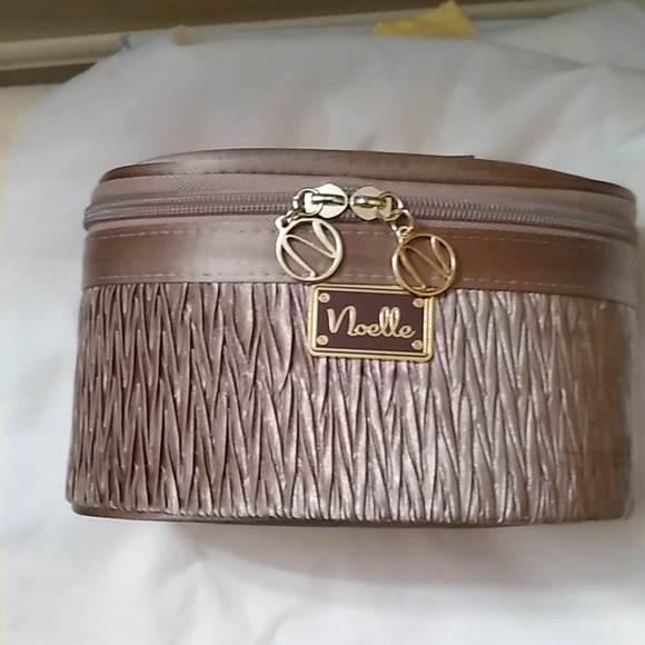 Noelle Other - Makeup beauty case